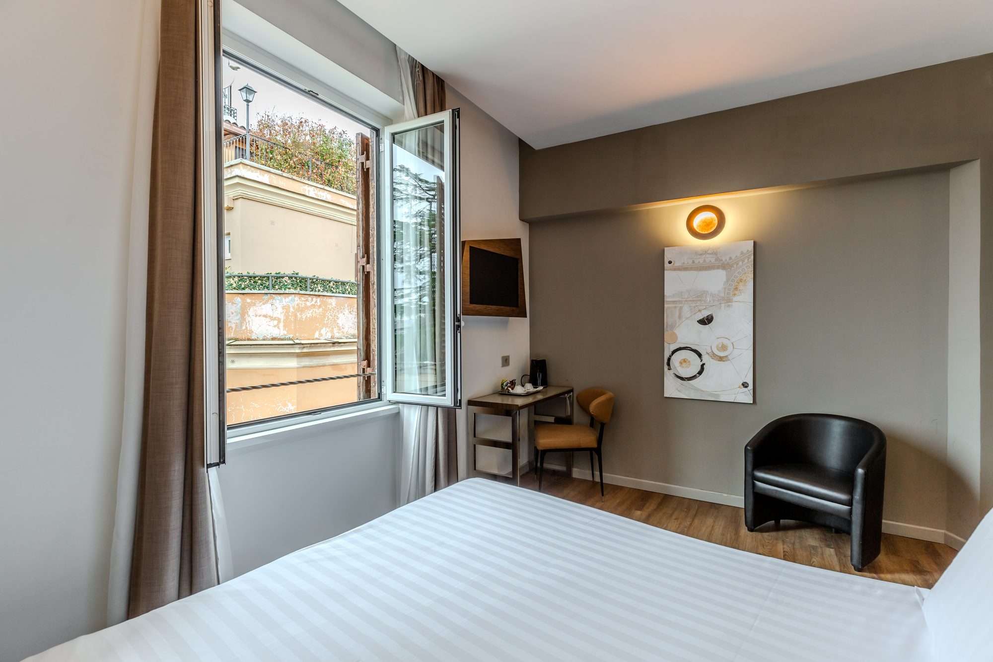 Al Manthia Hotel