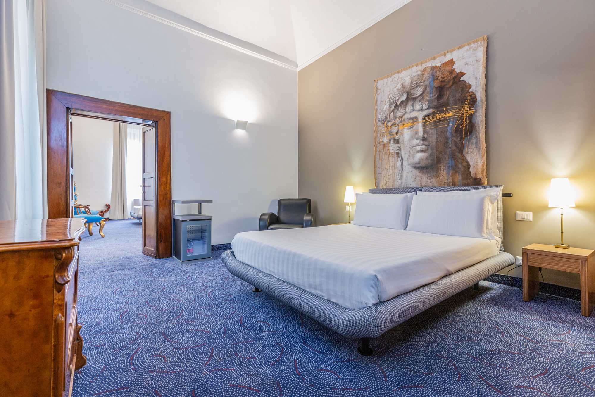 Trevi Exclusive
